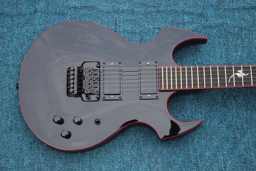 Fireplant Guitars FP-1 in Black with Red Body Binding